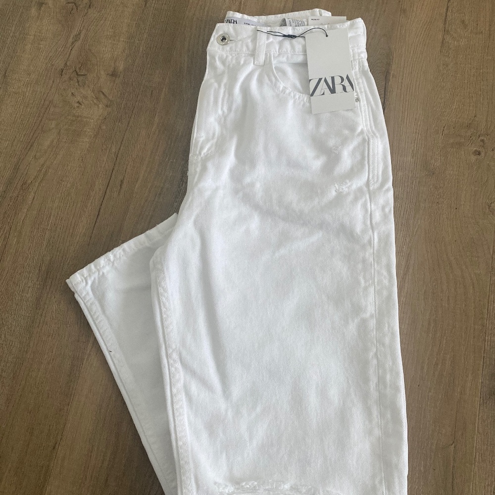 Zara US 6 / EUR 38 White Mom Jeans- NWT